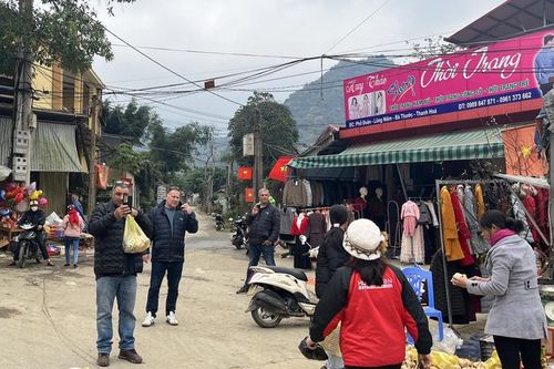 Thanh Hóa: Độc đáo chợ phiên phố Đòn ngày giáp Tết