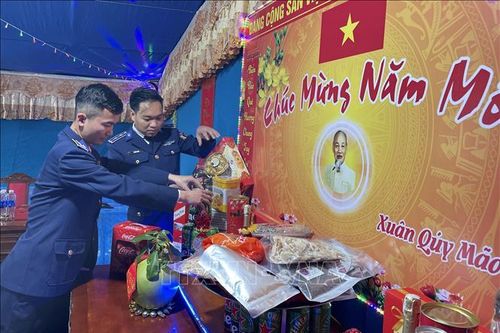 Tết của những người lính biển