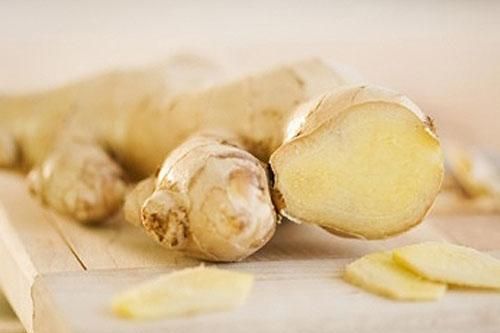 Uống nước này buổi tối chính là bạn ăn thuốc độc vào người