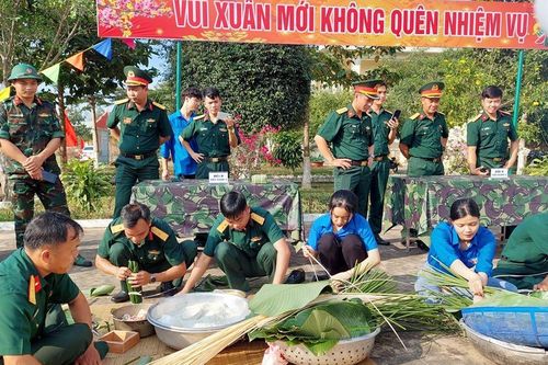 Sôi nổi các hoạt động đón Tết trong quân ngũ