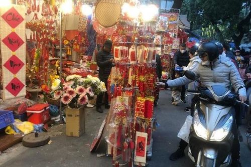 Hấp dẫn Chợ hoa Tết truyền thống khu phố cổ Hà Nội- Quý Mão 2023