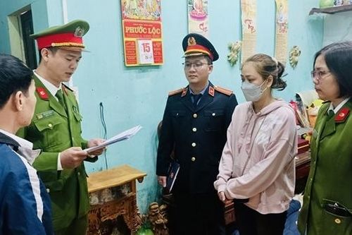Giám đốc và kế toán bán khống hàng tỷ đồng hóa đơn
