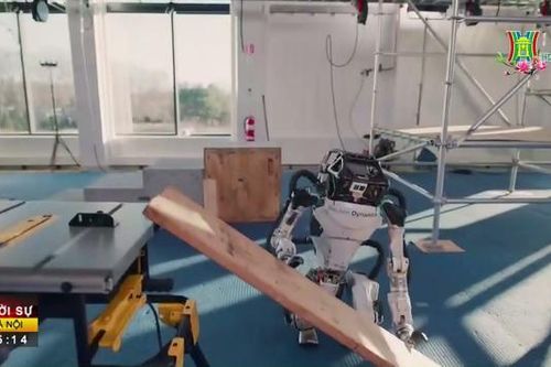 Robot hình người với kỹ năng mới đáng kinh ngạc