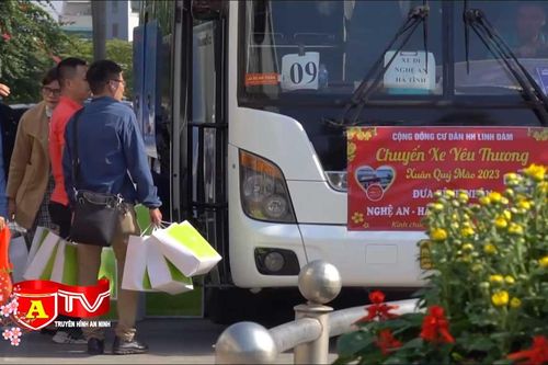 Những chuyến xe không đồng chở người bệnh về quê ăn Tết