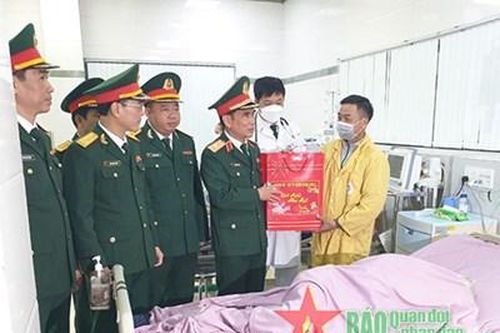 Quân khu 1 tổ chức chương trình 'Tết nhân ái'