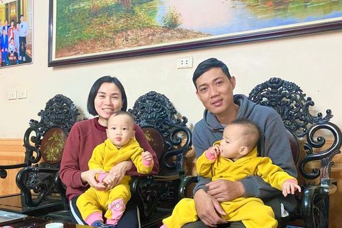 Nghẹn ngào hạnh phúc đón 'mầm sống mới' trong gia đình mang bệnh lý di truyền