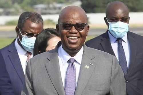 Ngoại trưởng Gabon qua đời do đau tim khi đang họp nội các