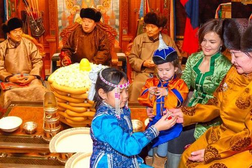 Trải nghiệm Tết cổ truyền đặc sắc ở Mông Cổ
