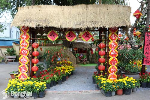 Các cơ sở tôn giáo trang trí đón người dân đến vui xuân