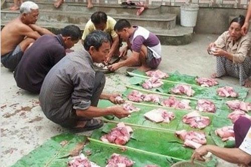 Ngày ba mươi Tết thịt treo trong nhà