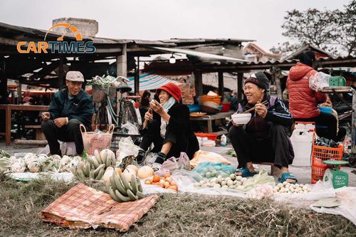 Chợ quê ngày Tết: Đậm văn hóa, rộn sắc xuân