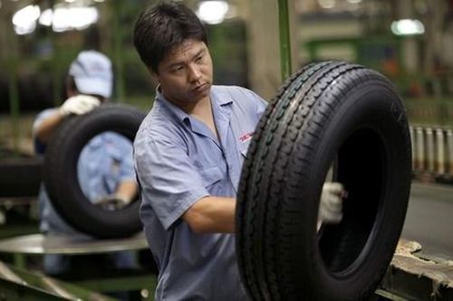 Kinh tế 2023 đối phó với những 'cơn gió ngược'