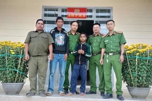 Tìm thấy thiếu niên bị lạc gần một tuần trong rừng