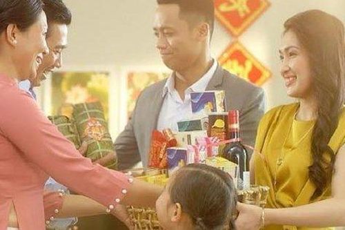 Tết nội hay Tết ngoại: Làm sao để vẹn cả đôi đường?