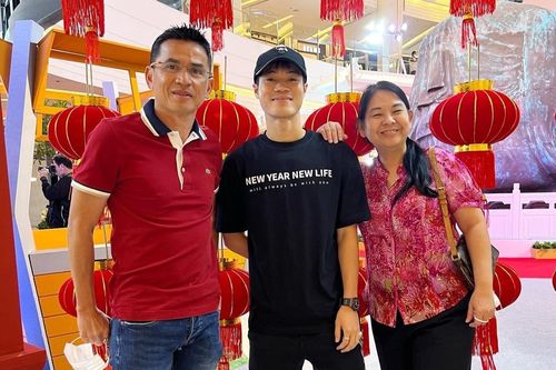 3 tuyển thủ Việt Nam đón Tết ở nước ngoài