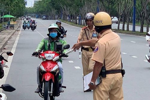 Gần 1.600 phương tiện giao thông bị tạm giữ trong ngày 30 Tết Quý Mão