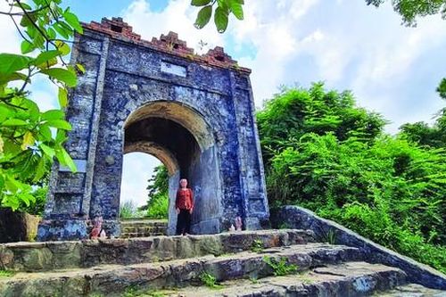 Trên đỉnh Đèo Ngang