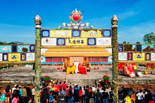 Mùng Một Tết vào Đại nội Huế khám phá thú chơi cung đình của người xưa