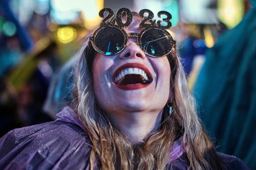 Mẹo nhỏ giúp bạn sống hạnh phúc hơn trong năm mới 2023