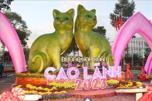 Kỷ niệm 40 năm tái lập thị xã Cao Lãnh: Khát vọng Đất Sen hồng