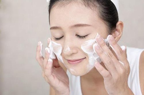 Tiêu chí lựa chọn sữa rửa mặt cho da dầu