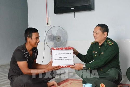 Mùa Xuân đầu tiên trong 'Mái ấm biên cương'