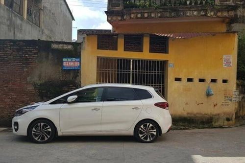 Vì sao đi chơi Tết phải kiêng đỗ xe trước cửa nhà?