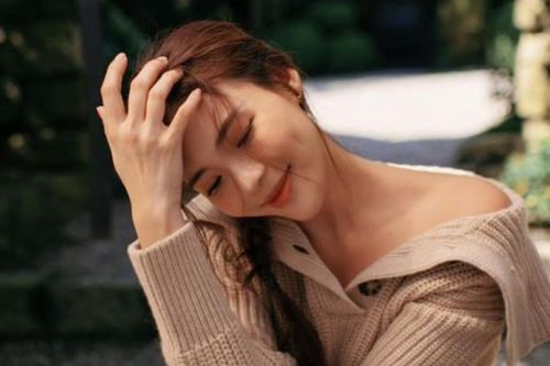 Tiễn Nhâm Dần, sao Việt hào hứng đón năm mới Quý Mão