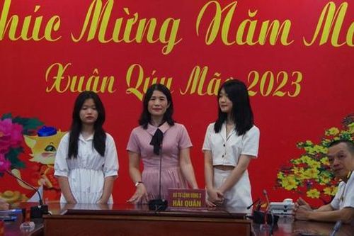 Vùng 2 Hải quân chúc Tết trực tuyến gia đình cán bộ chiến sỹ và các lực lượng trực Tết trên biển