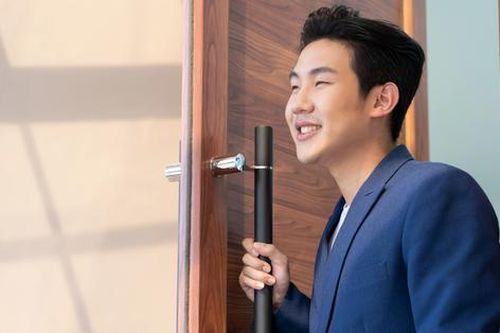 Chồng lên kế hoạch xông đất công phu và cái kết bất ngờ