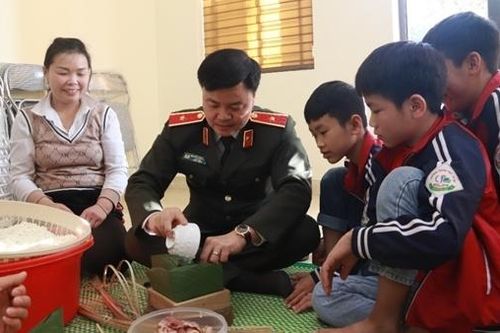 Hơi ấm ngày xuân