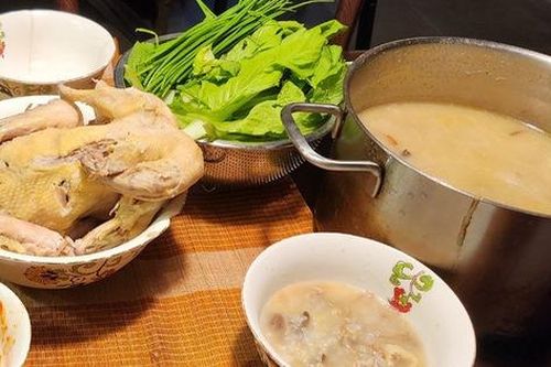 Cháo gà sáng mùng một