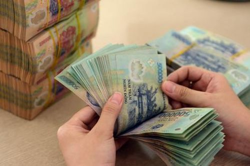 Tiền lương tháng 13, tiền thưởng Tết có phải nộp thuế TNCN hay không?