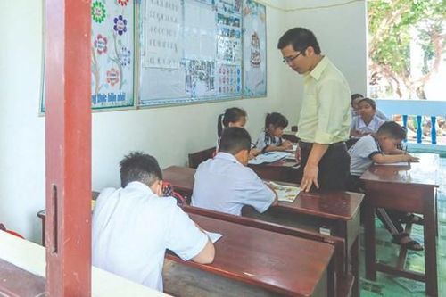 Lớp học đặc biệt ở Trường Sa