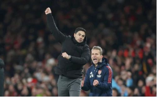 'Pháo thủ' thắng ngược kịch Man United, Man City hưởng trọn niềm vui