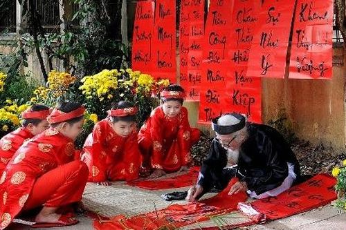 Nét đẹp của câu đối Tết