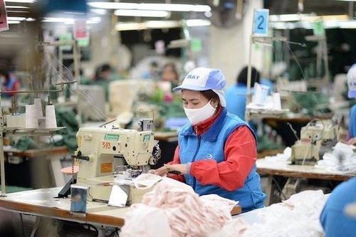 Một doanh nghiệp dệt may báo lãi quý IV/2022 gấp 10 lần cùng kỳ