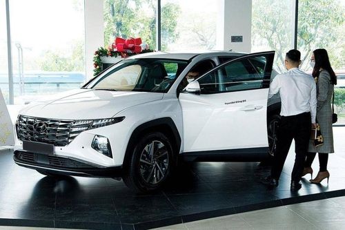 Đại lý, xưởng sửa chữa ô tô mở hàng ngày nào sau Tết?