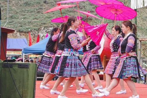 Độc đáo lễ hội Gầu Tào của đồng bào Mông Tây Bắc