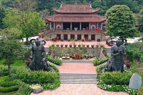 Du xuân 2023, ghé thăm những ngôi chùa nổi tiếng ở Hà Nam