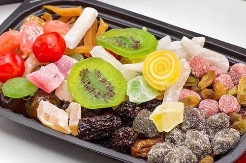 Bốn nhóm dinh dưỡng cần ăn uống hợp lý ngày Tết