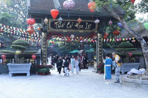 Du khách đến Ninh Bình, Vũng Tàu tăng mạnh trong dịp Tết Quý Mão