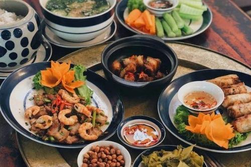 5 thói quen khi ăn tối làm bạn nhanh già và xấu, lễ Tết hay mắc phải