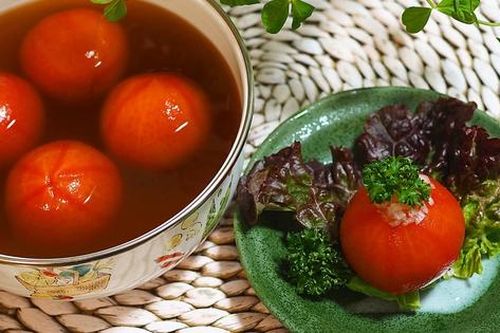 Chỉ mất vài phút có ngay 5 loại salad tận dụng nguyên liệu có sẵn trong tủ lạnh cho mâm cơm ngày Tết 2023
