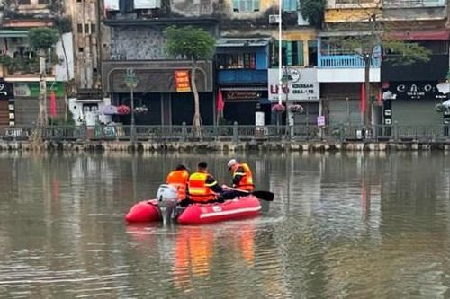 Thông tin mới nhất vụ đôi nam nữ nhảy xuống sông nghi tự tử rạng sáng mồng 2 Tết