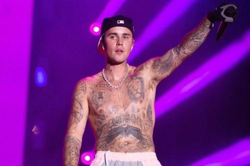 Justin Bieber bán 291 bài hát với giá 200 triệu USD