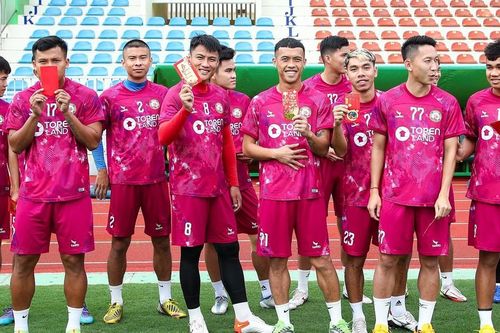 Các CLB V-League kết thúc kỳ nghỉ Tết