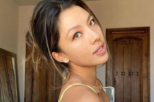 Rachel Stuhlmann khoe dáng trên sân tennis, mỹ nữ Olympic tung ảnh lịch bikini