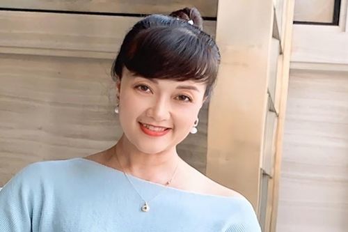 Đời thực của nữ nghệ sĩ hài nổi tiếng đất Bắc Vân Dung