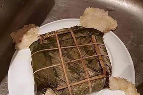 Cận cảnh 'thảm họa' bánh chưng ngày Tết của hội ghét bếp